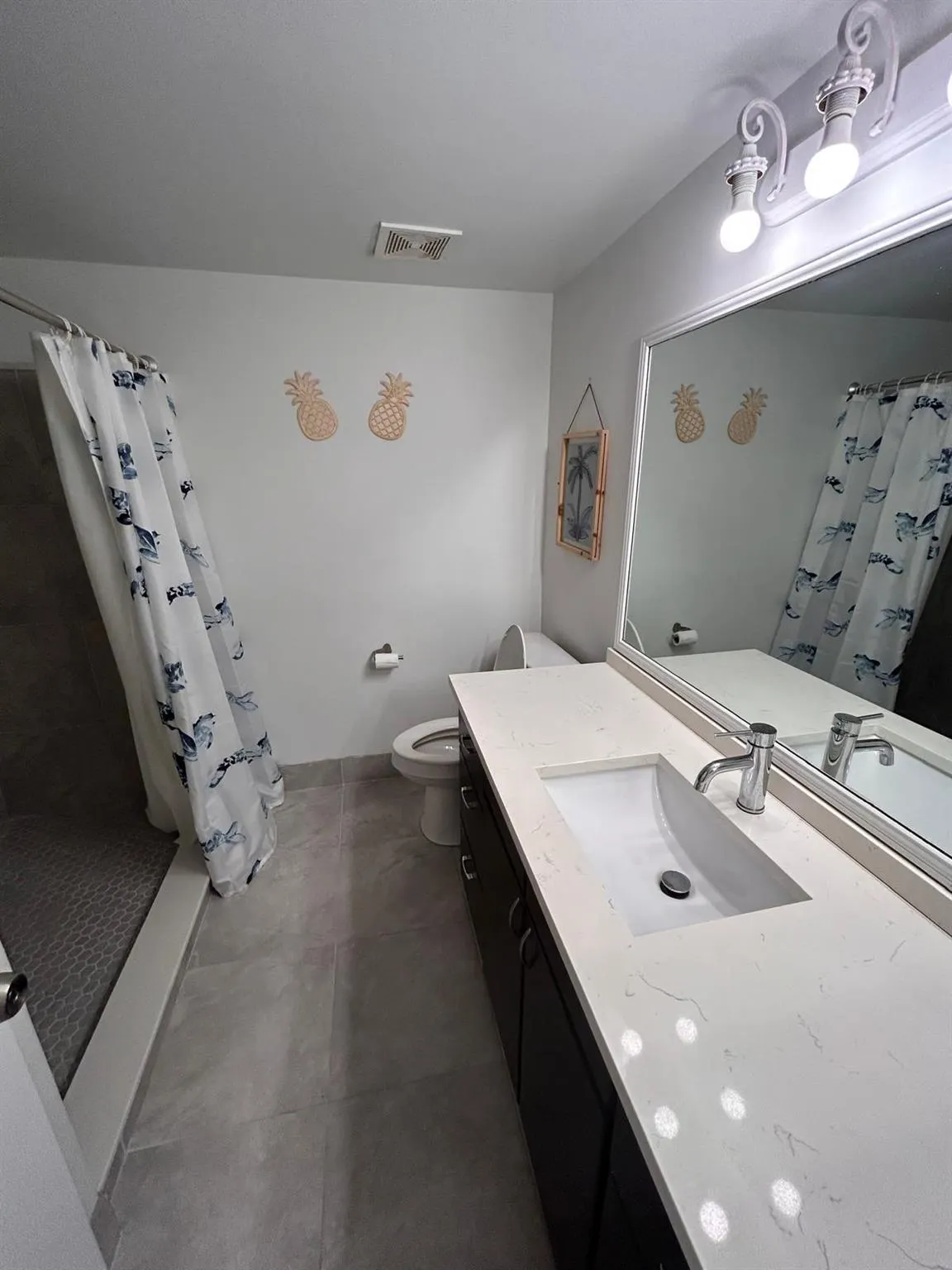 2733 S Oakland Forest Drive, #104