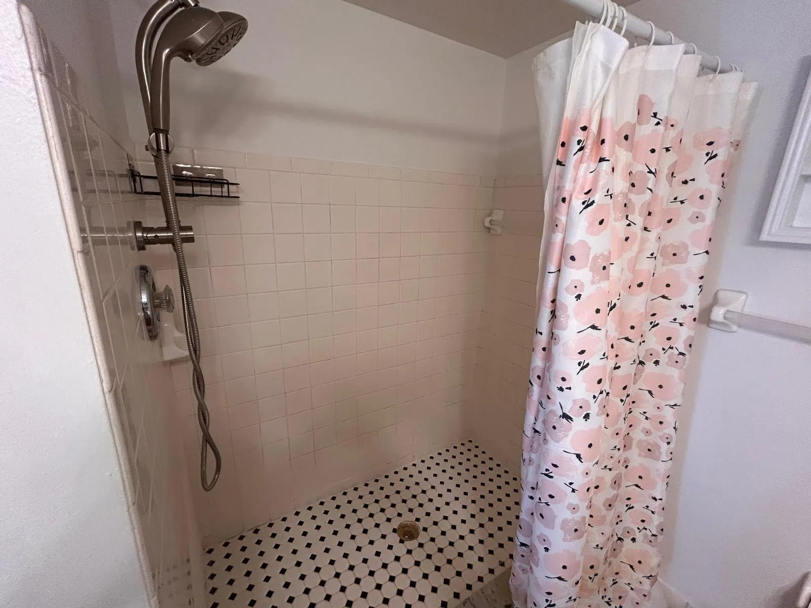 2733 S Oakland Forest Drive, #104