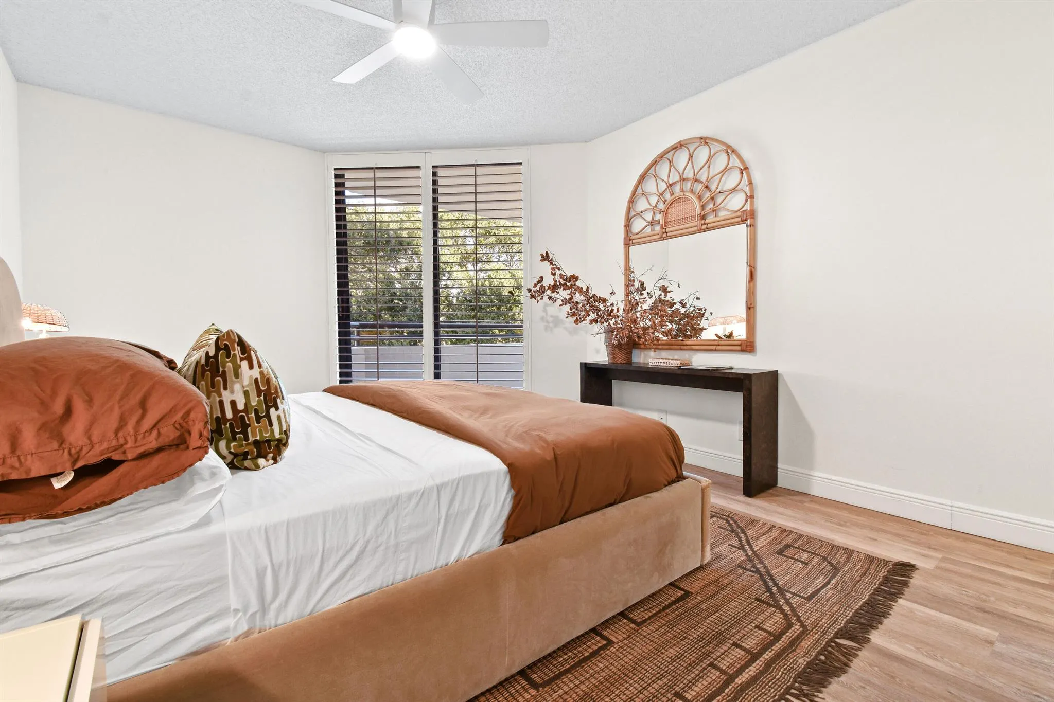 3322 Casseekey Island Road, #302