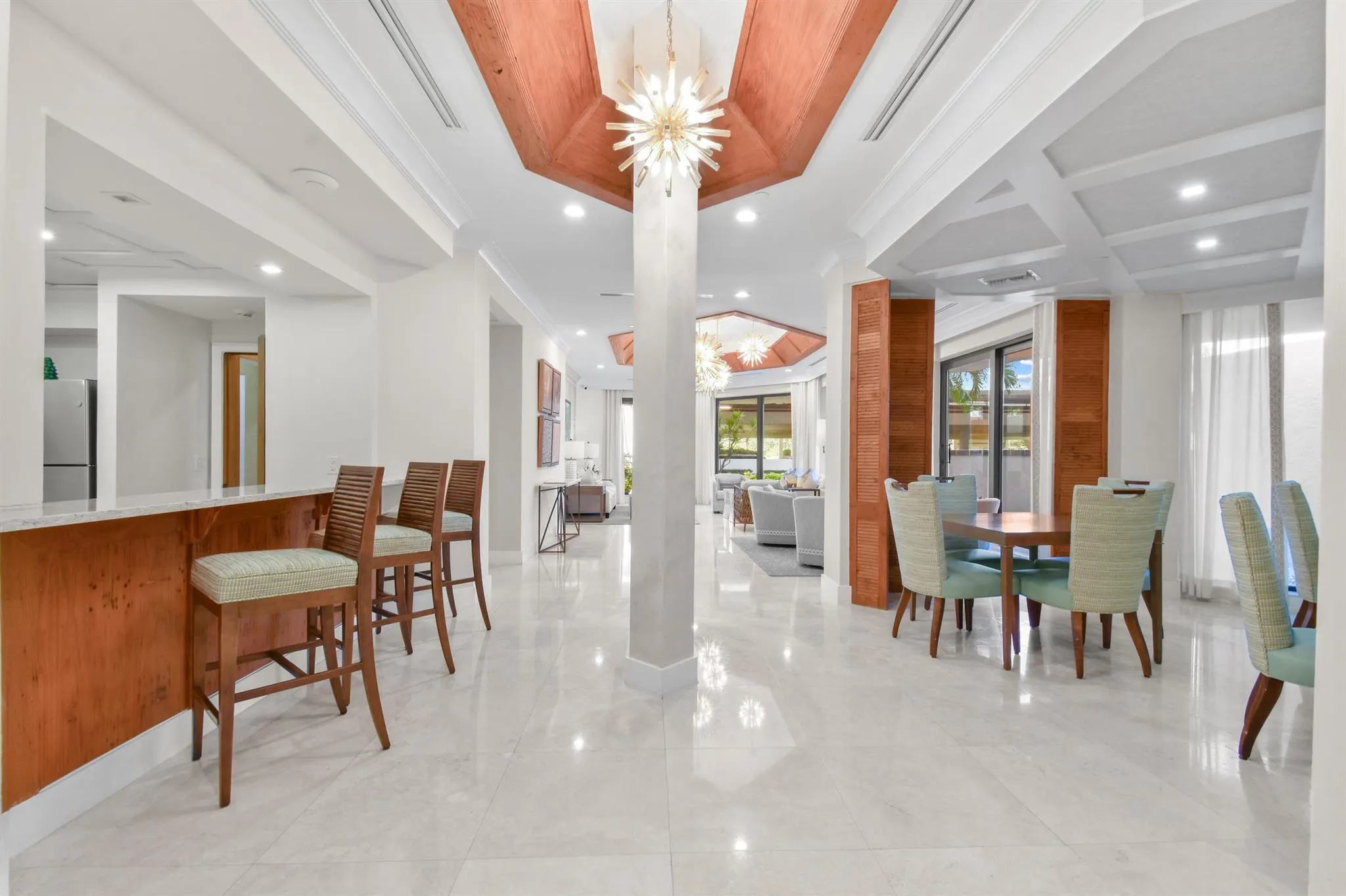 3322 Casseekey Island Road, #302