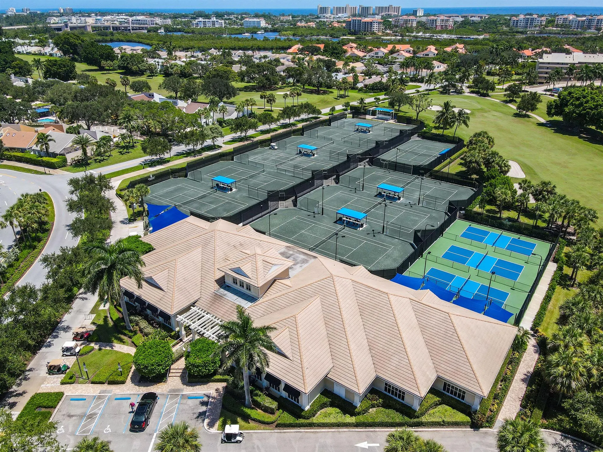 3322 Casseekey Island Road, #302