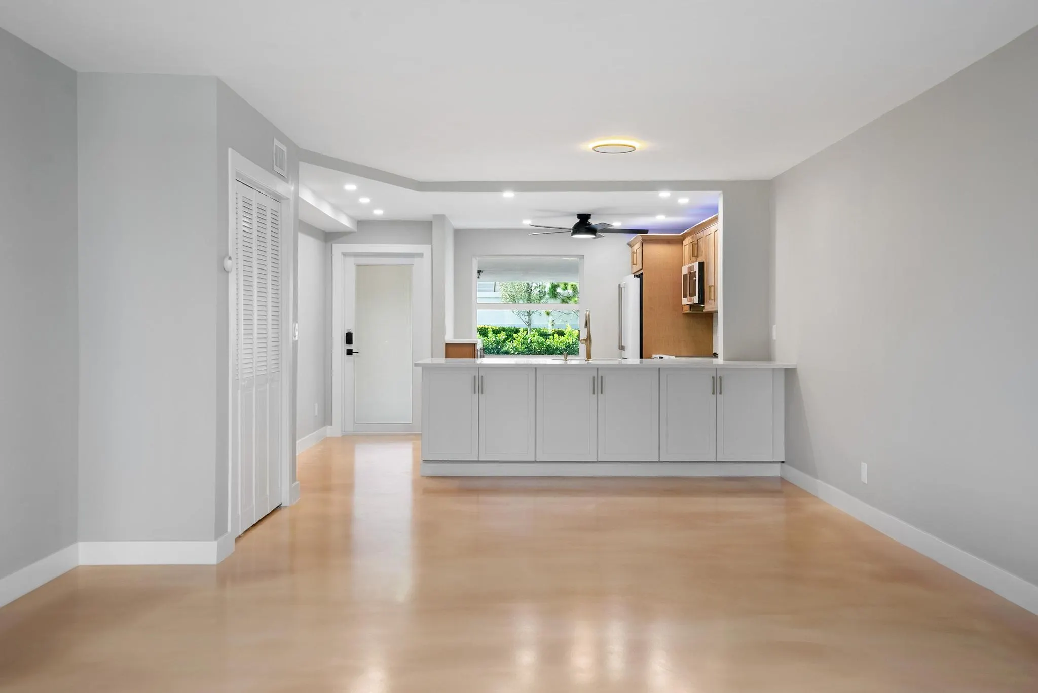 2525 Florida Boulevard, #127