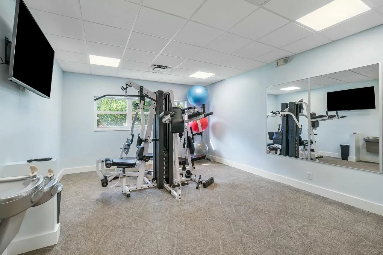 2525 Florida Boulevard, #127