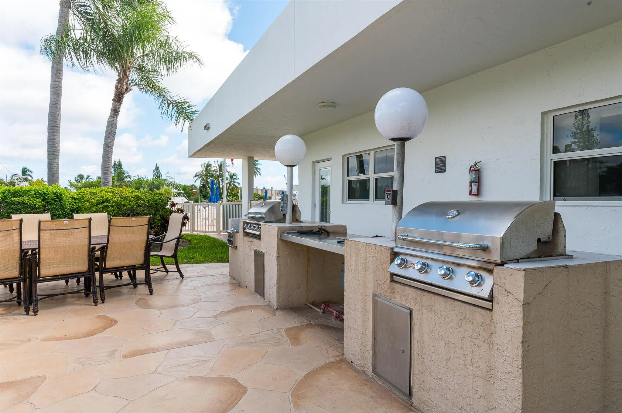 2731 NE 14th St Causeway, #430