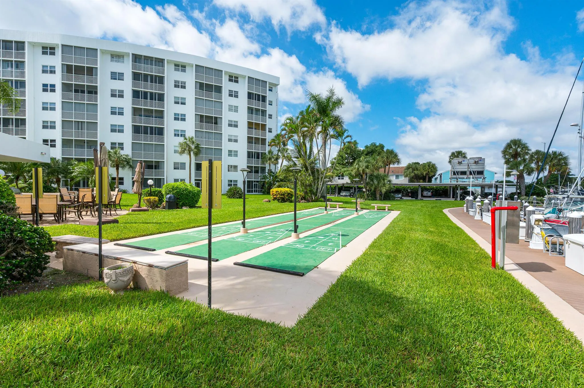 2731 NE 14th St Causeway, #430