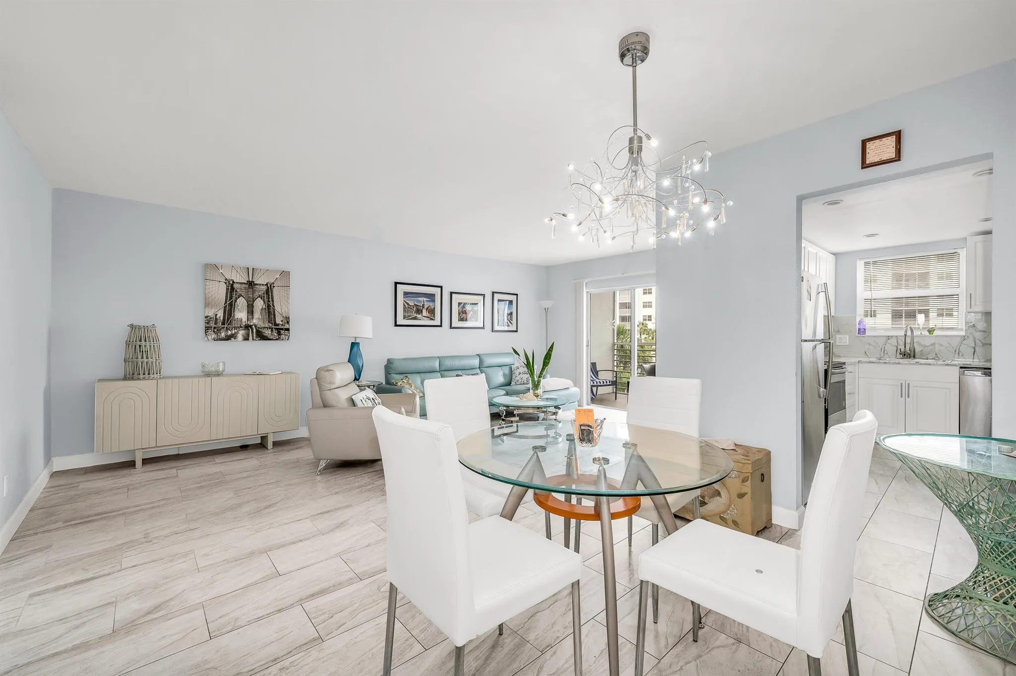 2731 NE 14th St Causeway, #430