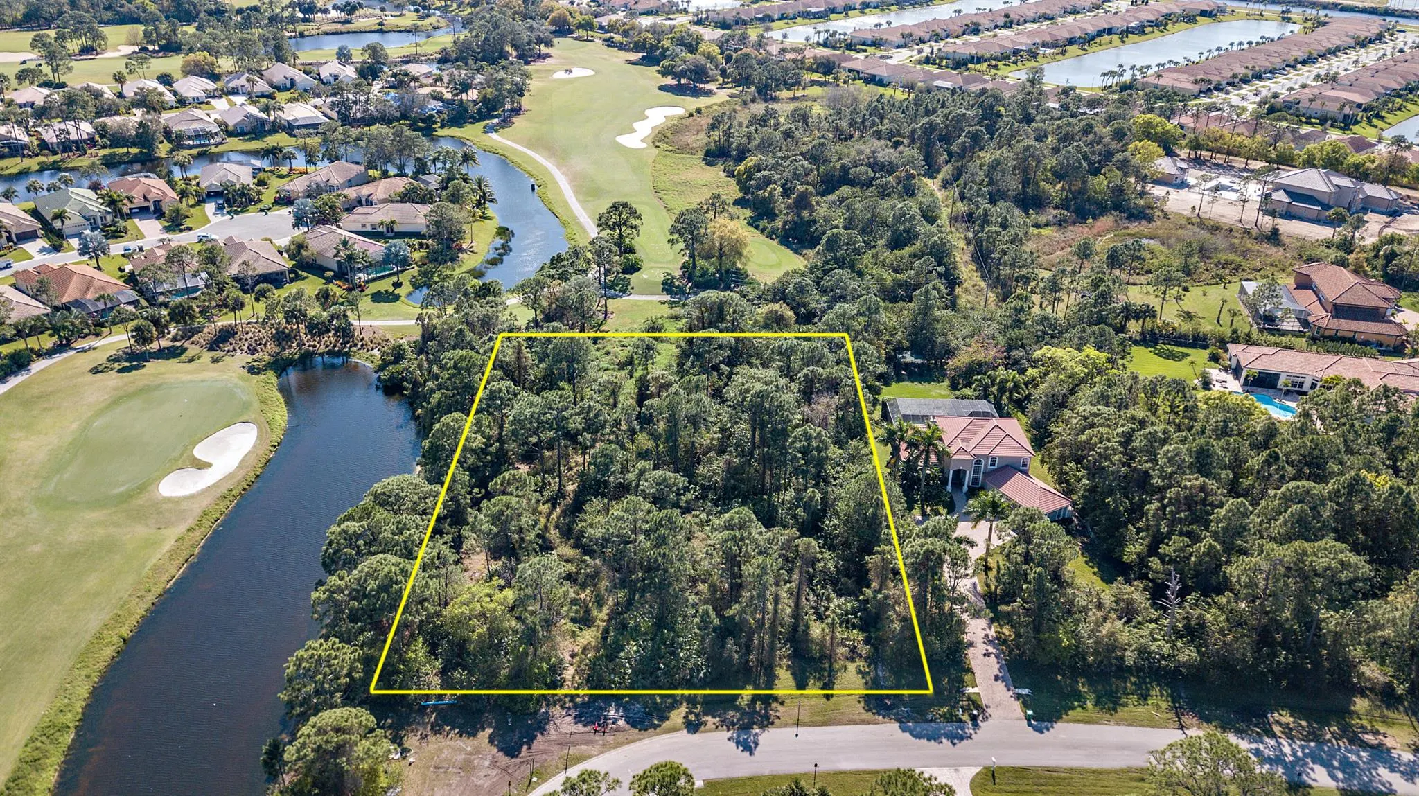 7996 Saddlebrook Drive