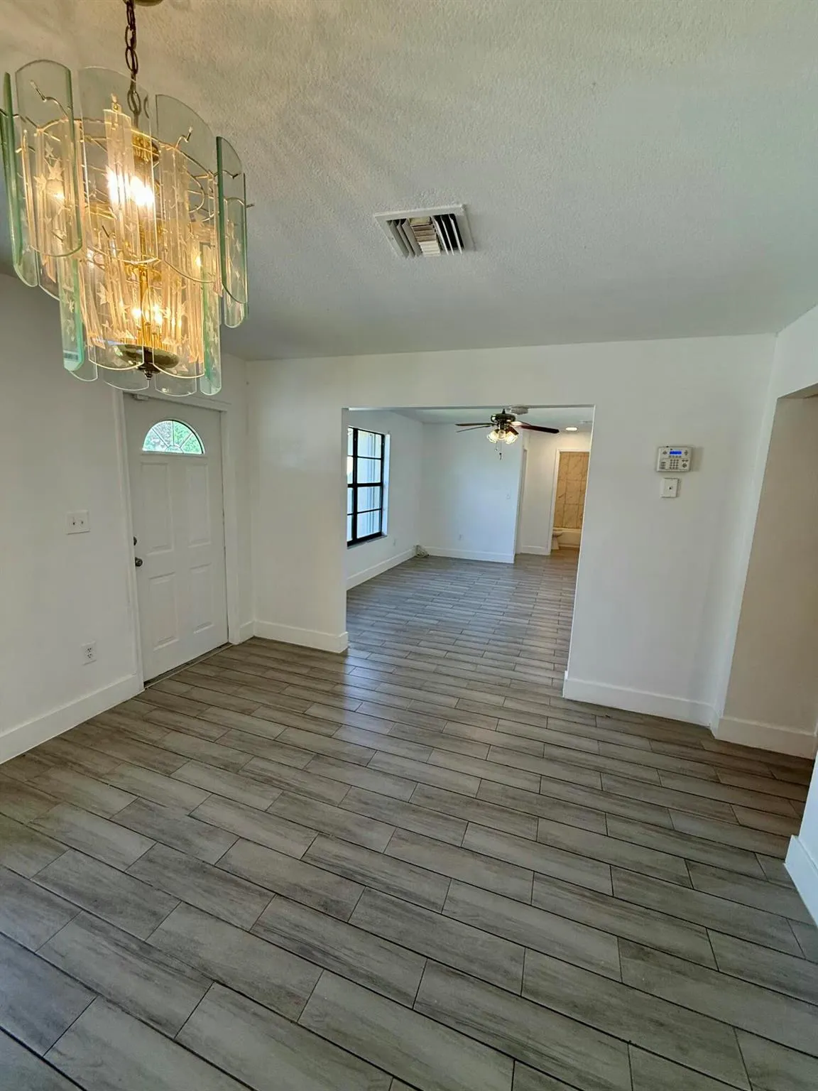 832 SW Avenue I