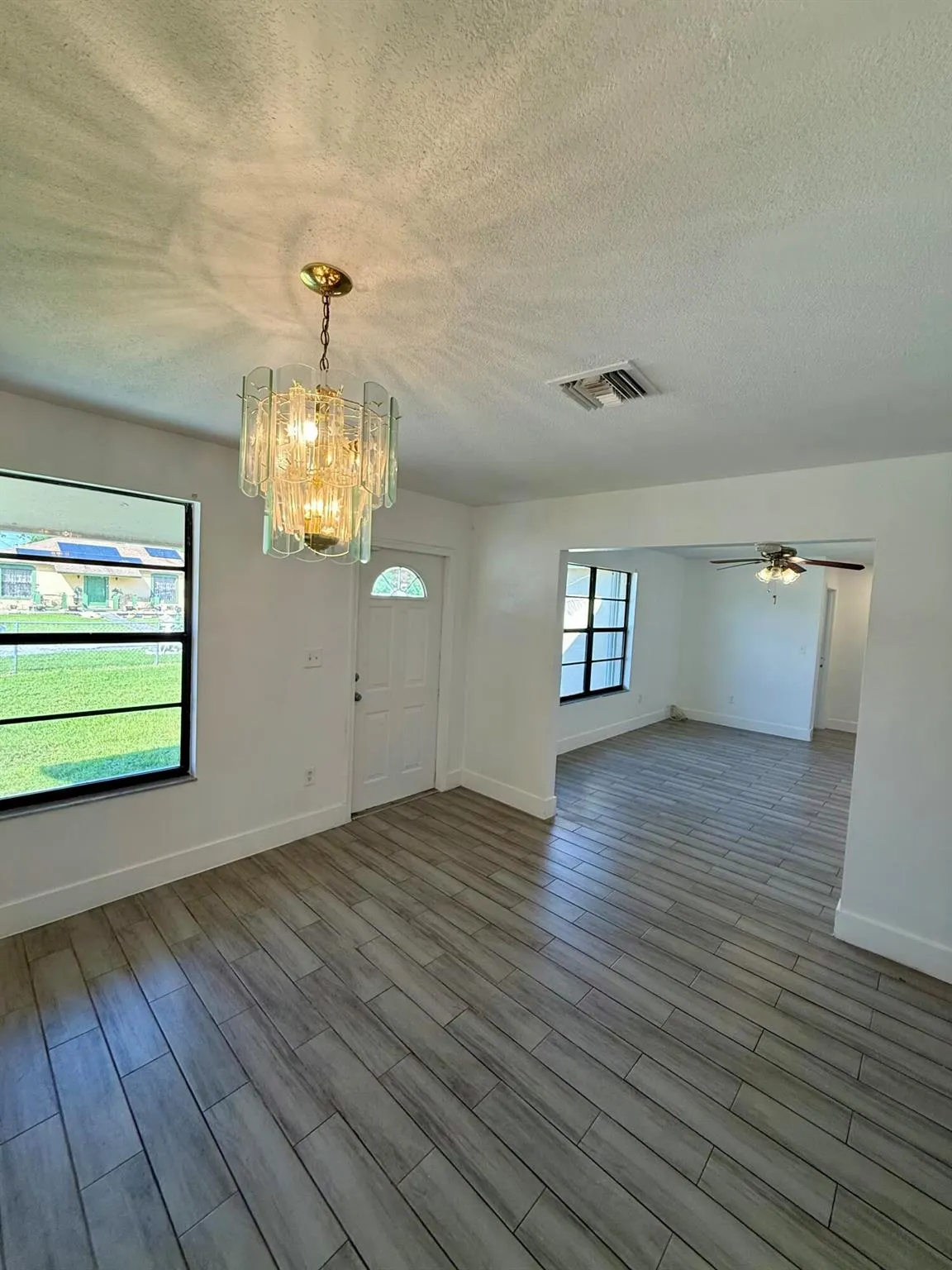 832 SW Avenue I