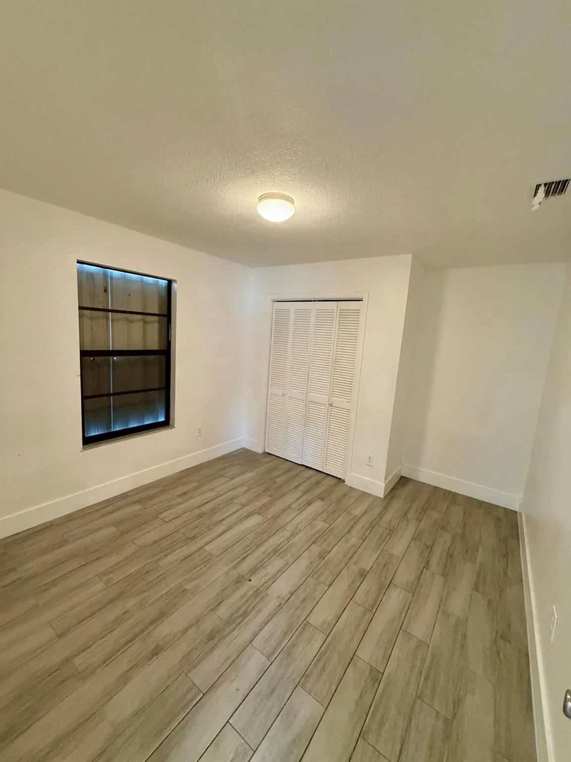 832 SW Avenue I