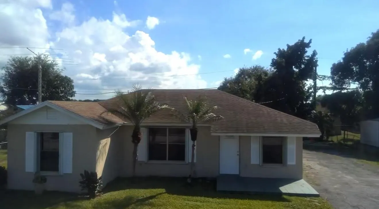 832 SW Avenue I