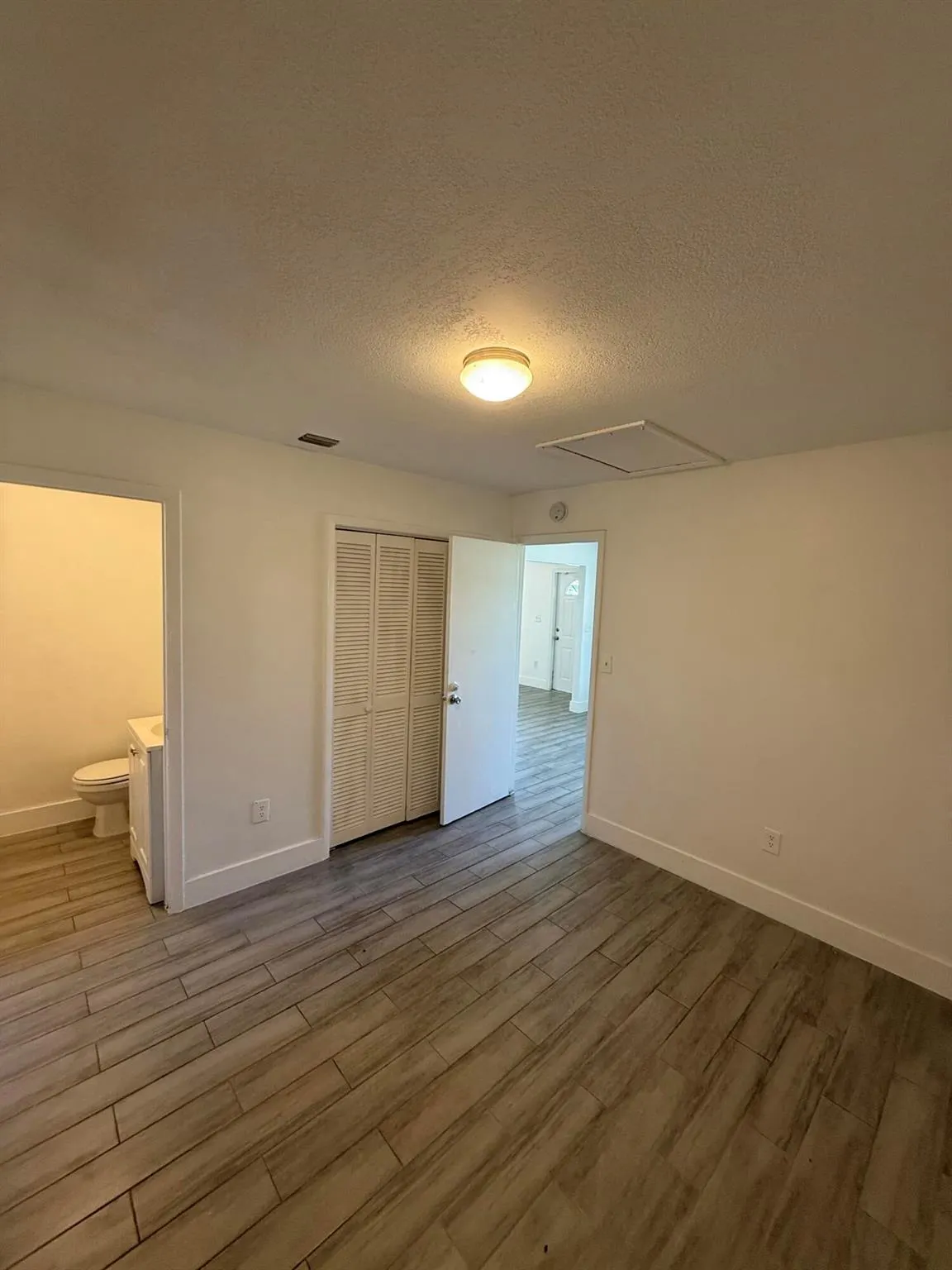 832 SW Avenue I