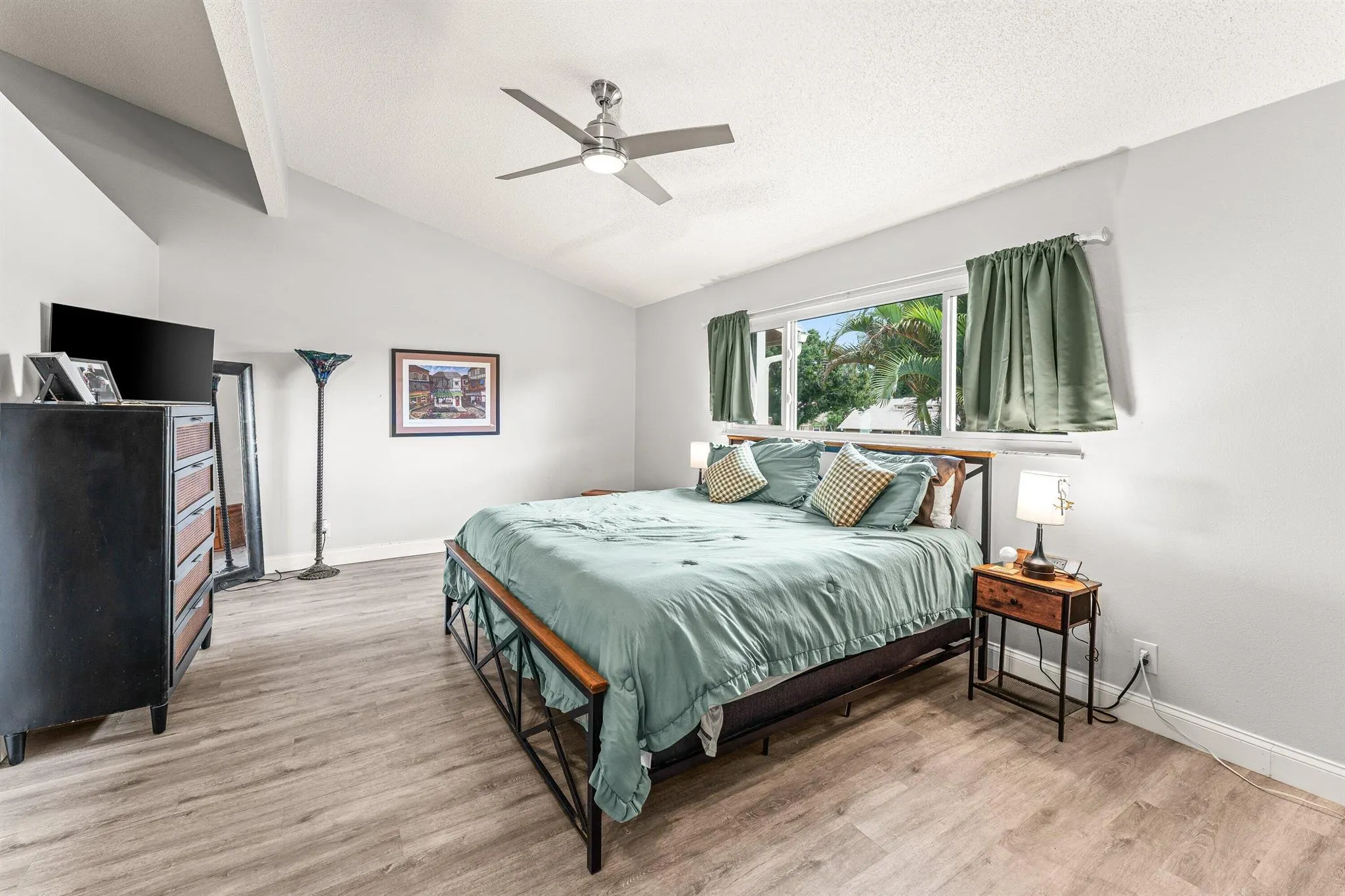 154 Maplecrest Circle