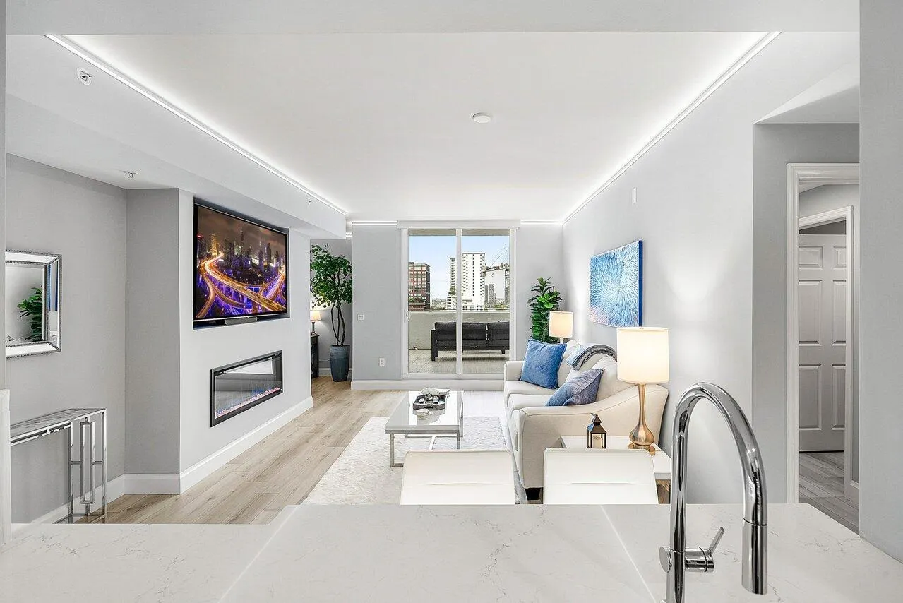 255 Evernia Street, #1115