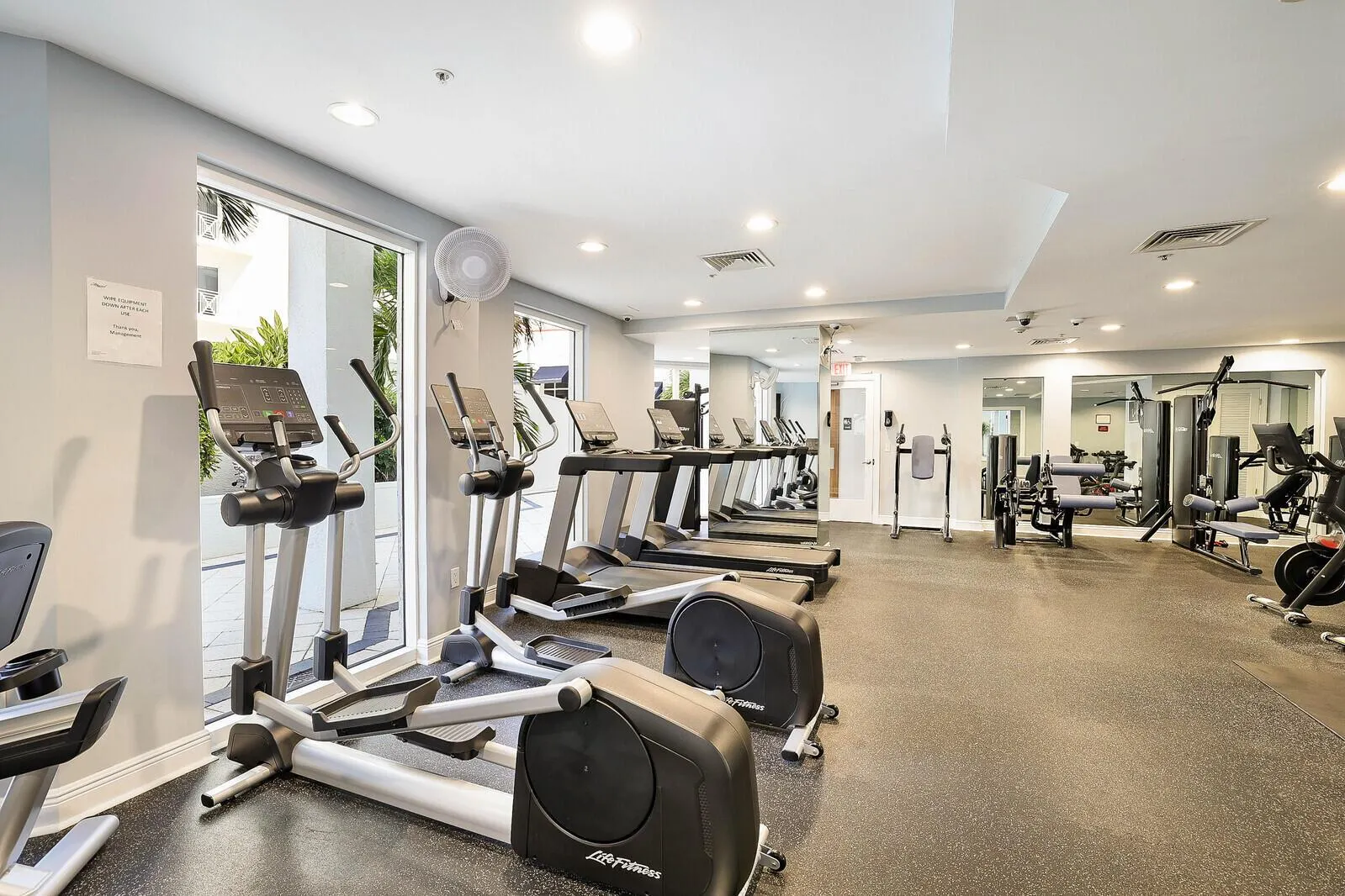255 Evernia Street, #1115