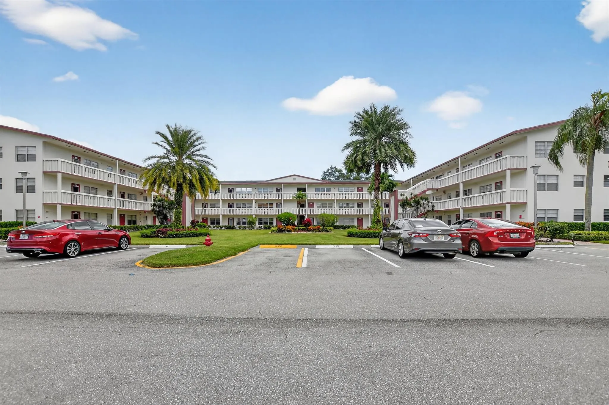 351 Fanshaw, #I
