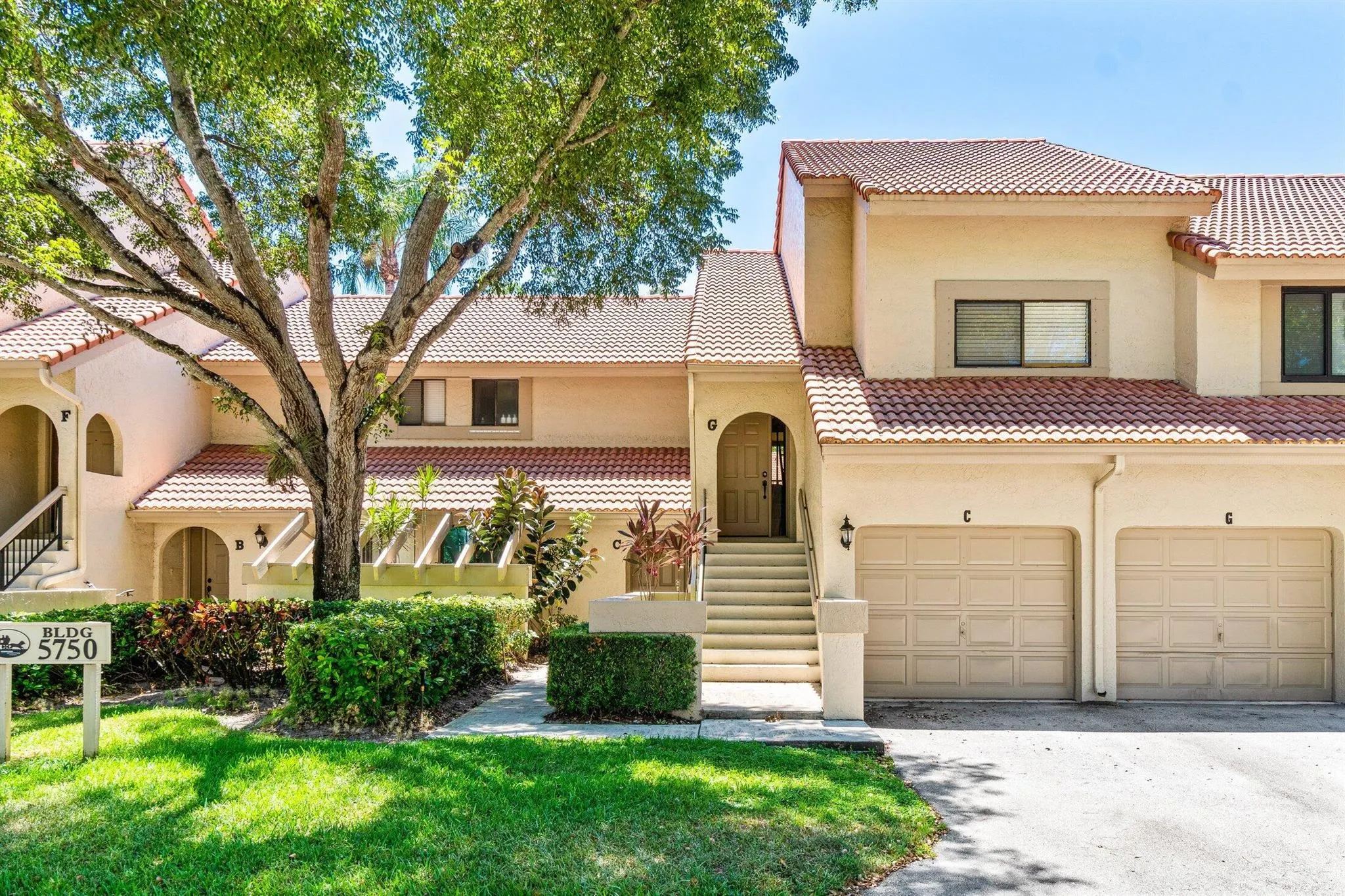5750 Coach House Circle, #C