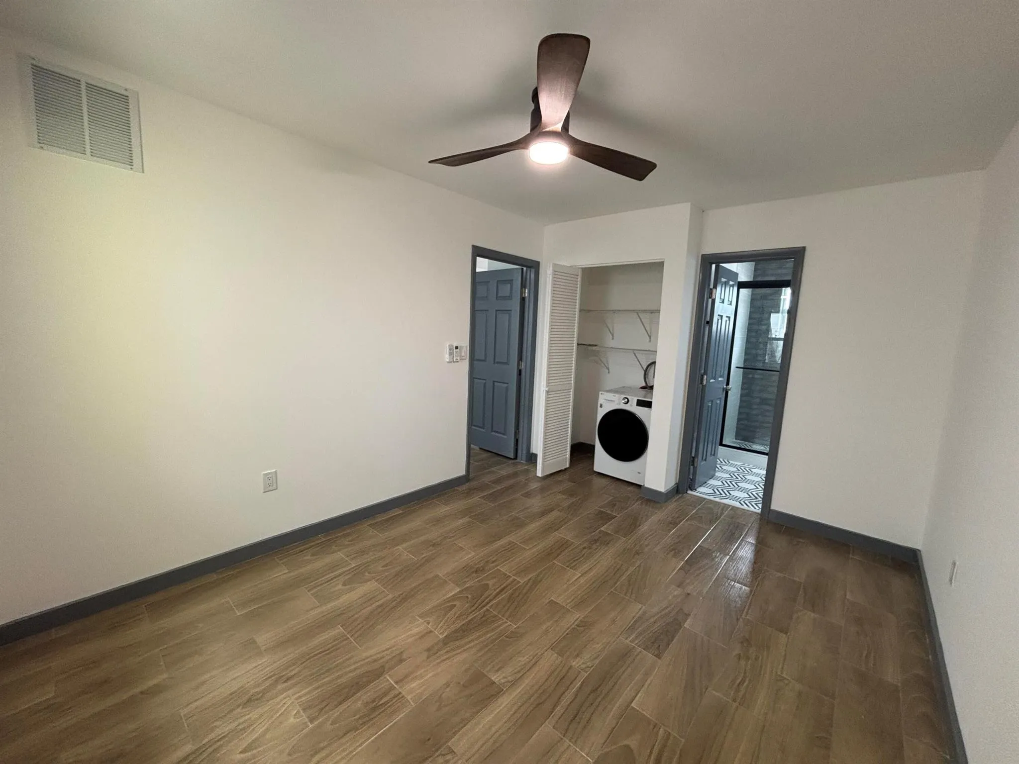 2919 Broadway, #4