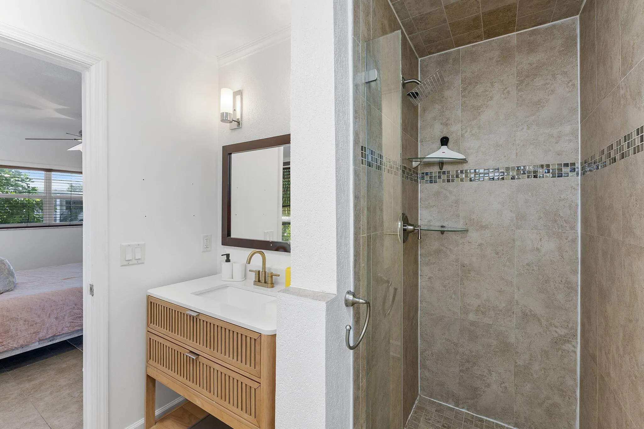 3200 NE 10th Street, #7