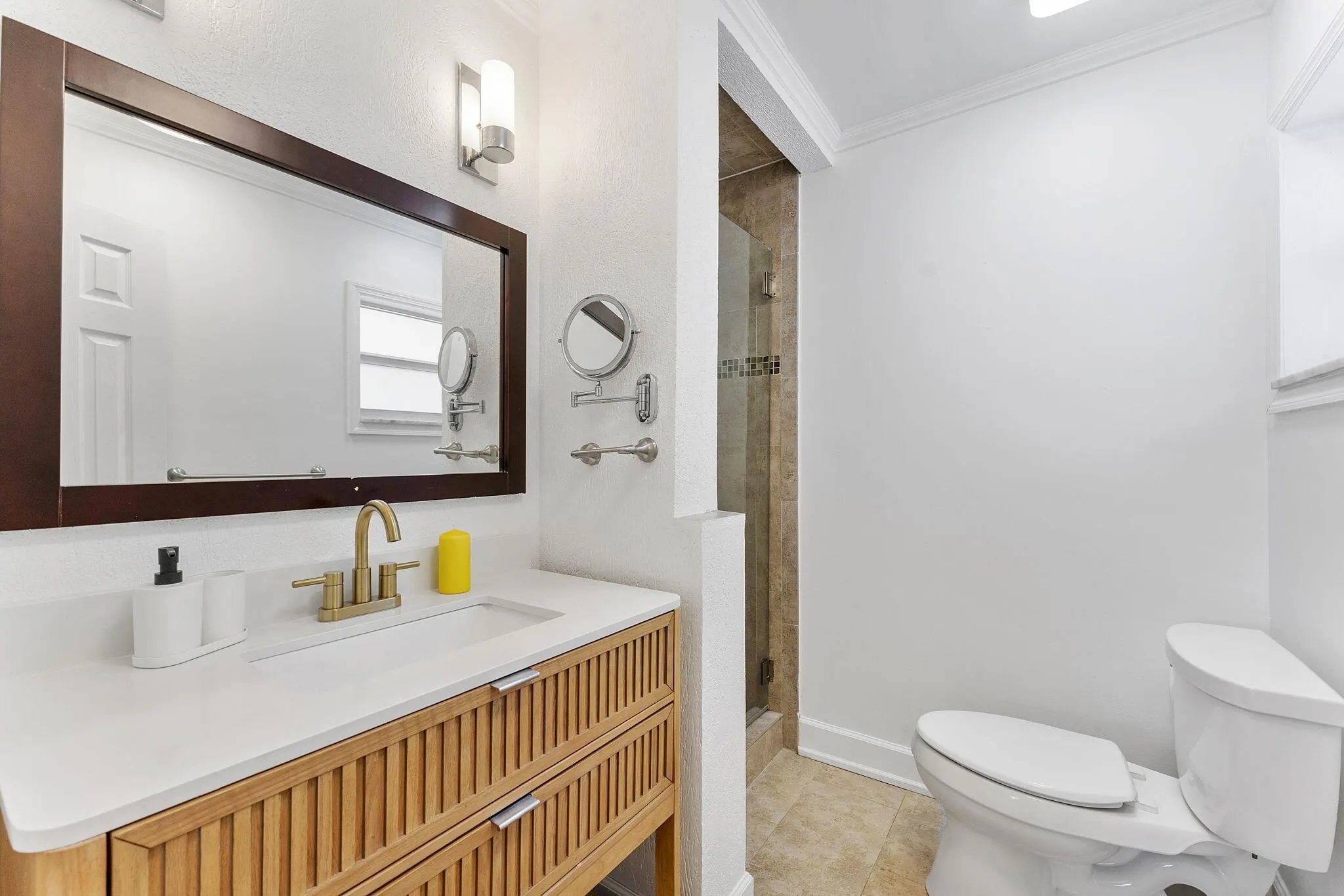 3200 NE 10th Street, #7