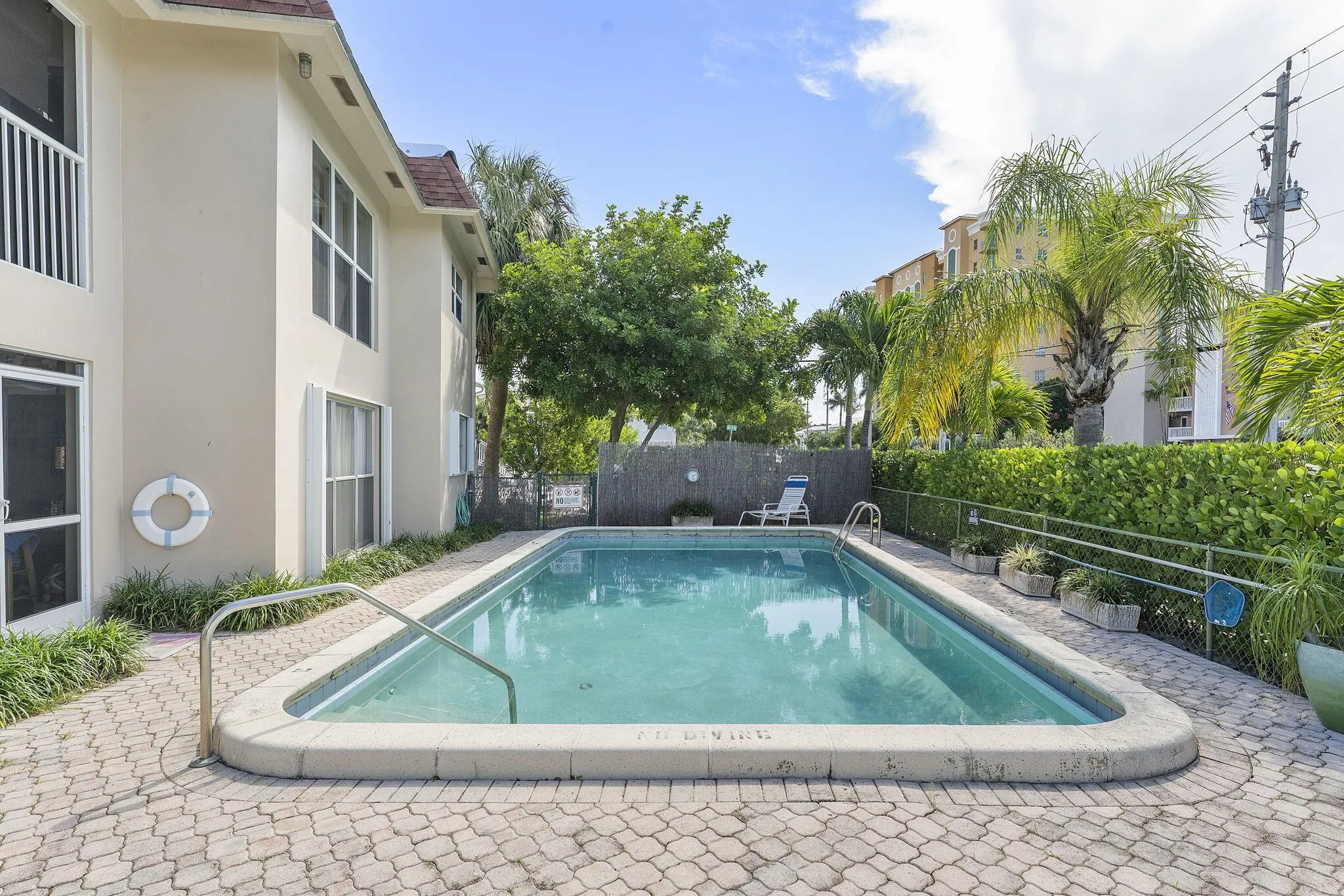 3200 NE 10th Street, #7