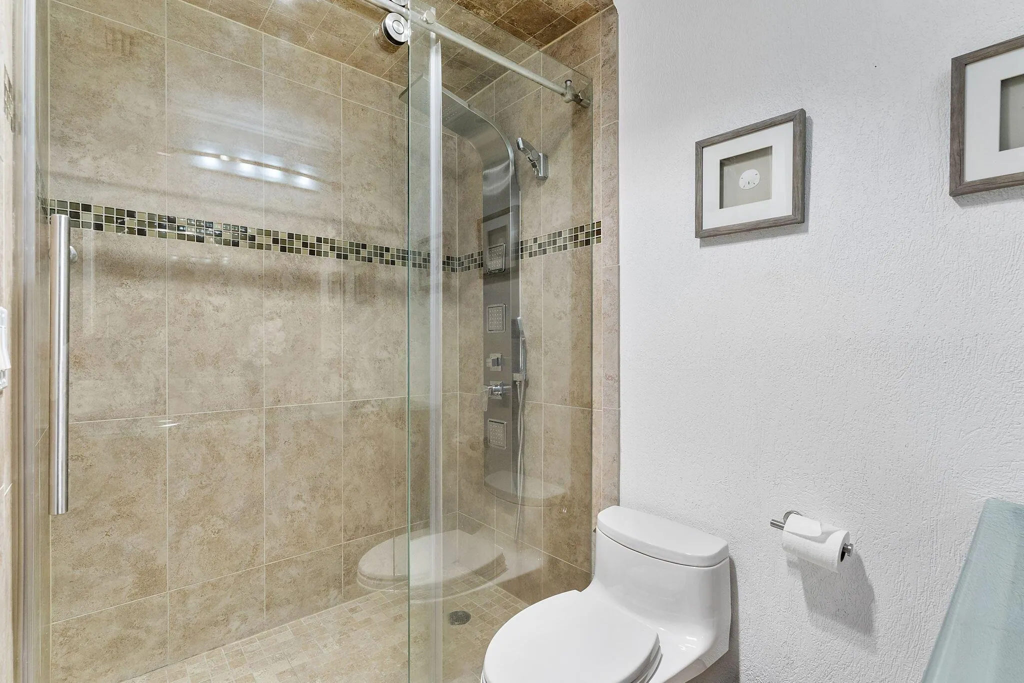 3200 NE 10th Street, #7