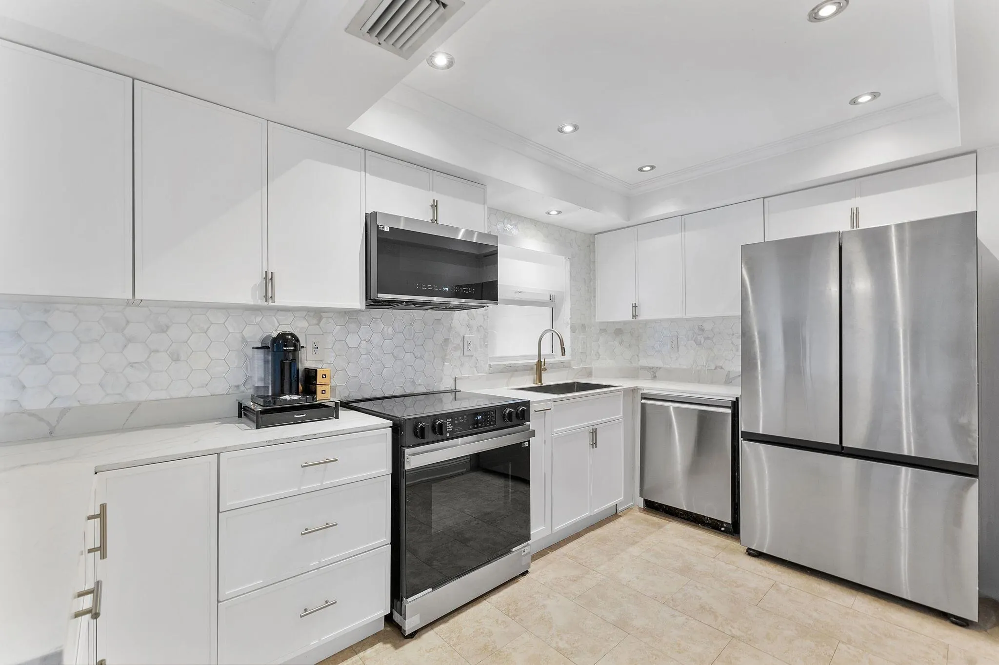 3200 NE 10th Street, #7