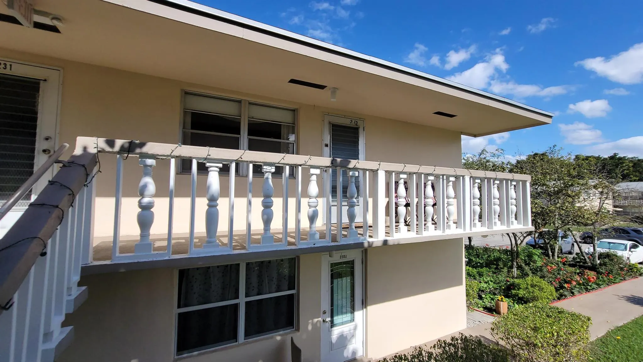 232 Canterbury J
