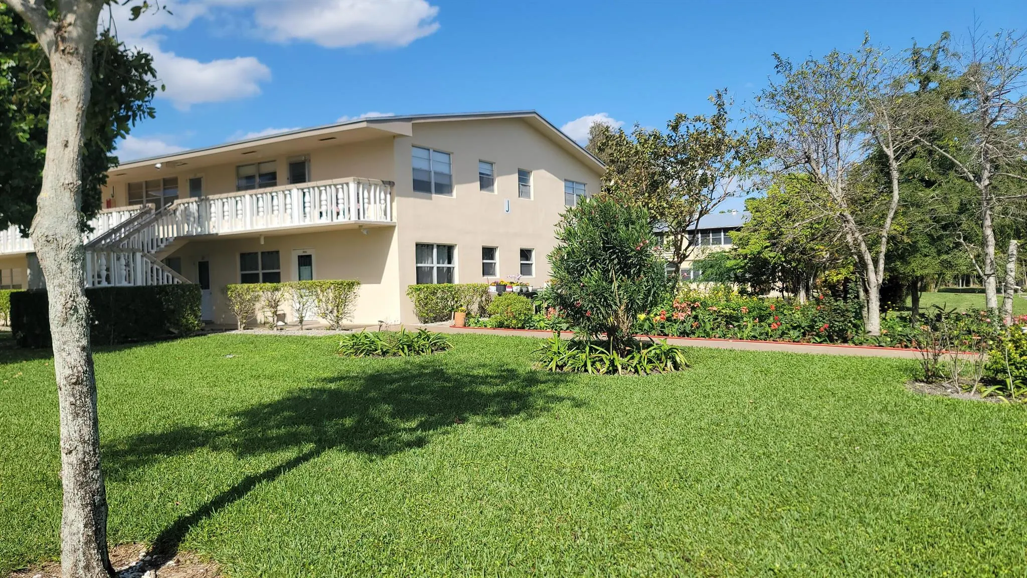 232 Canterbury J