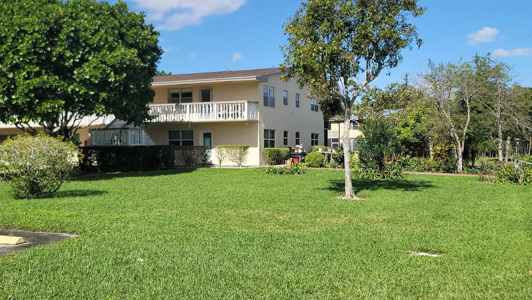 232 Canterbury J