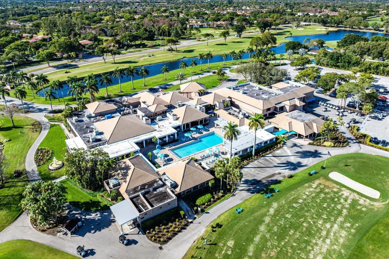 8566 Casa Del Lago, #47 F