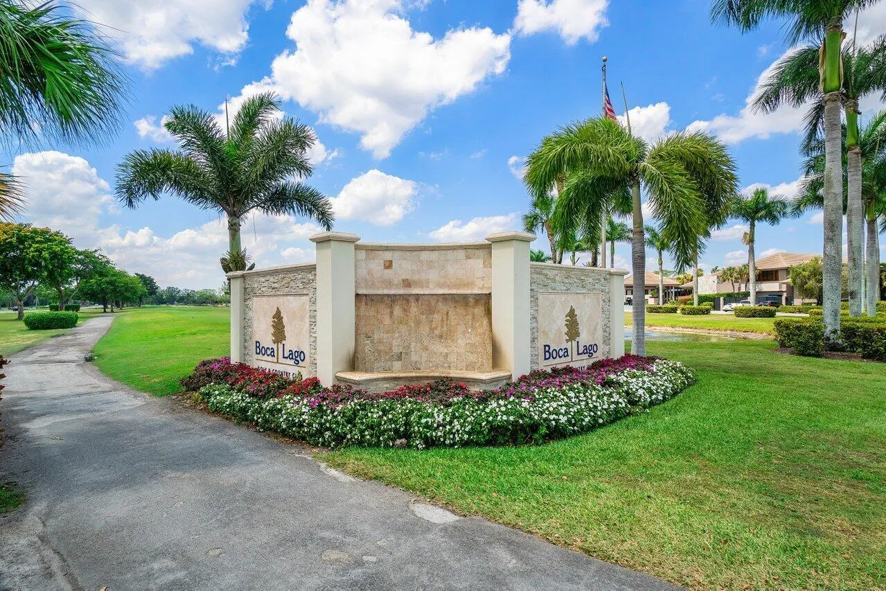 8566 Casa Del Lago, #47 F