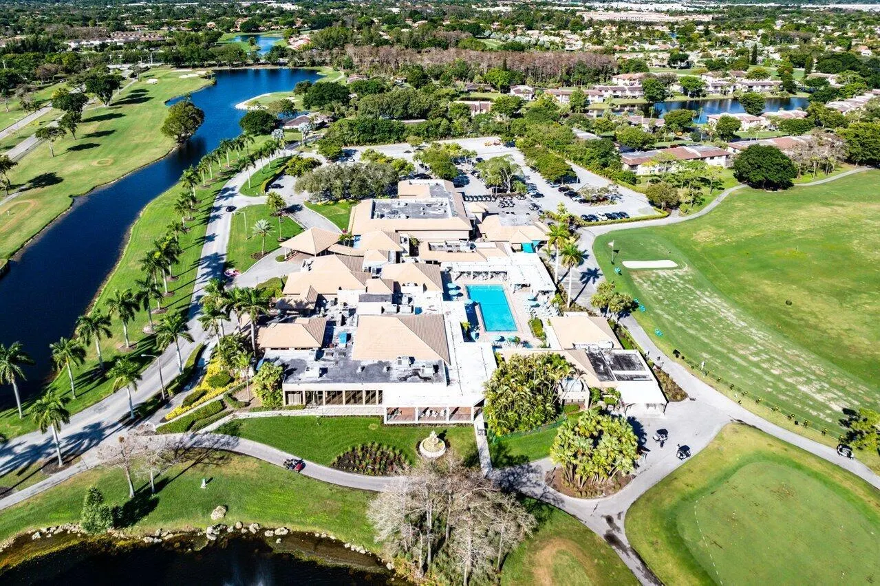 8566 Casa Del Lago, #47 F