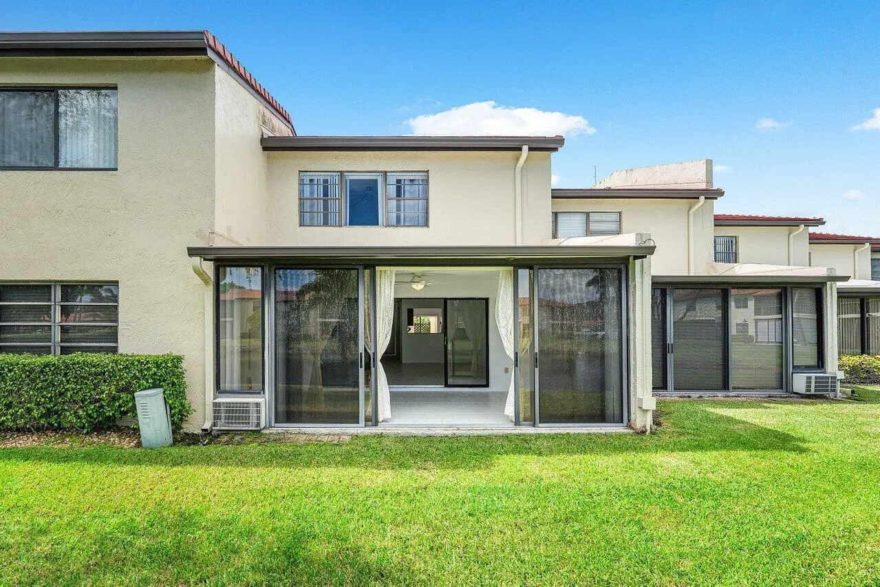 8566 Casa Del Lago, #47 F