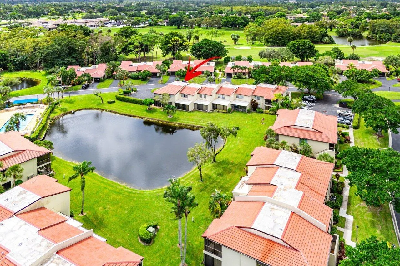 8566 Casa Del Lago, #47 F