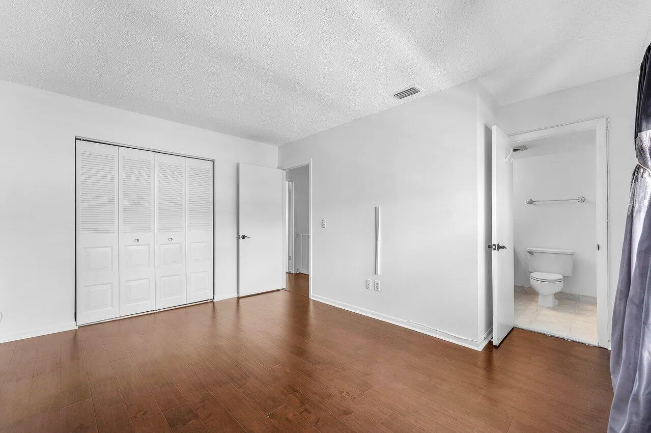8566 Casa Del Lago, #47 F
