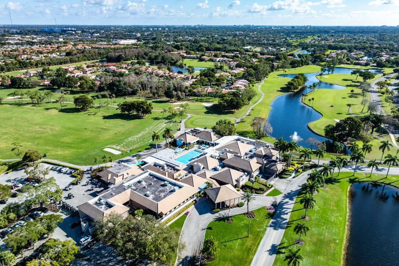 8566 Casa Del Lago, #47 F