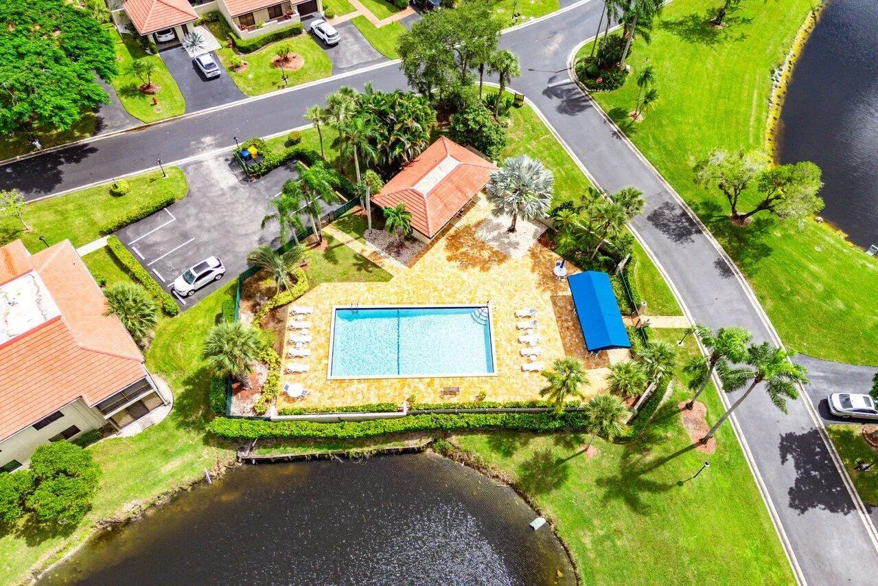 8566 Casa Del Lago, #47 F