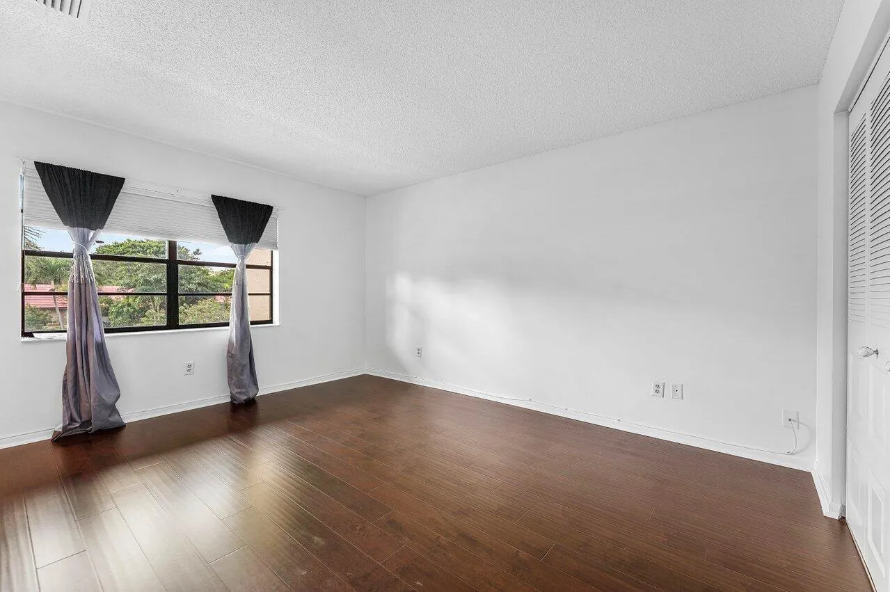 8566 Casa Del Lago, #47 F