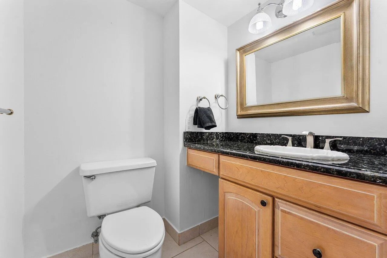 8566 Casa Del Lago, #47 F