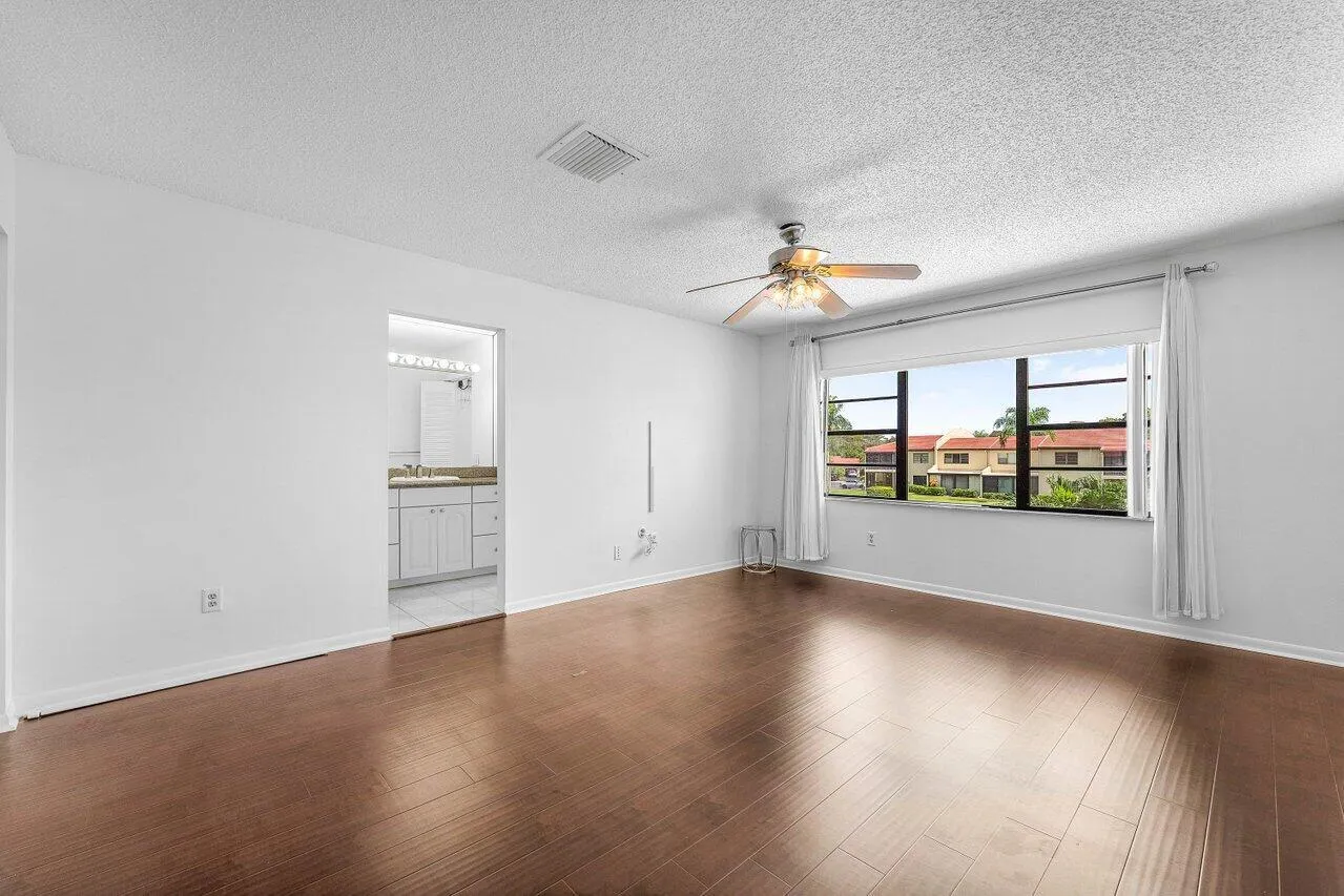 8566 Casa Del Lago, #47 F