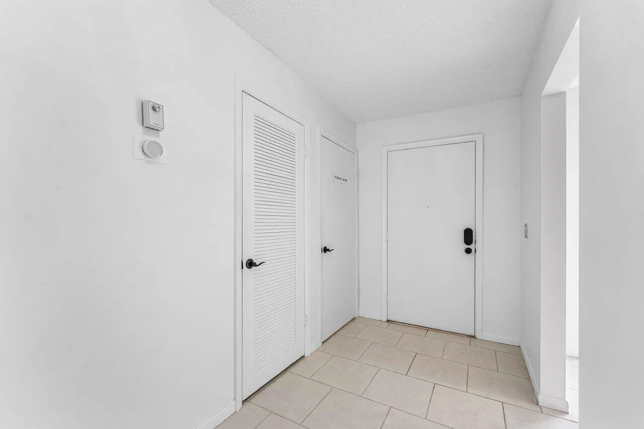 8566 Casa Del Lago, #47 F