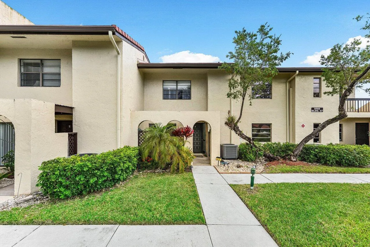 8566 Casa Del Lago, #47 F