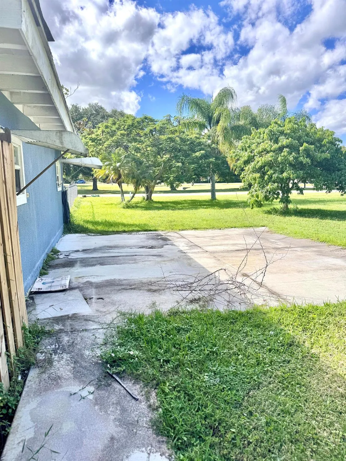 5312 Bowling Green Drive