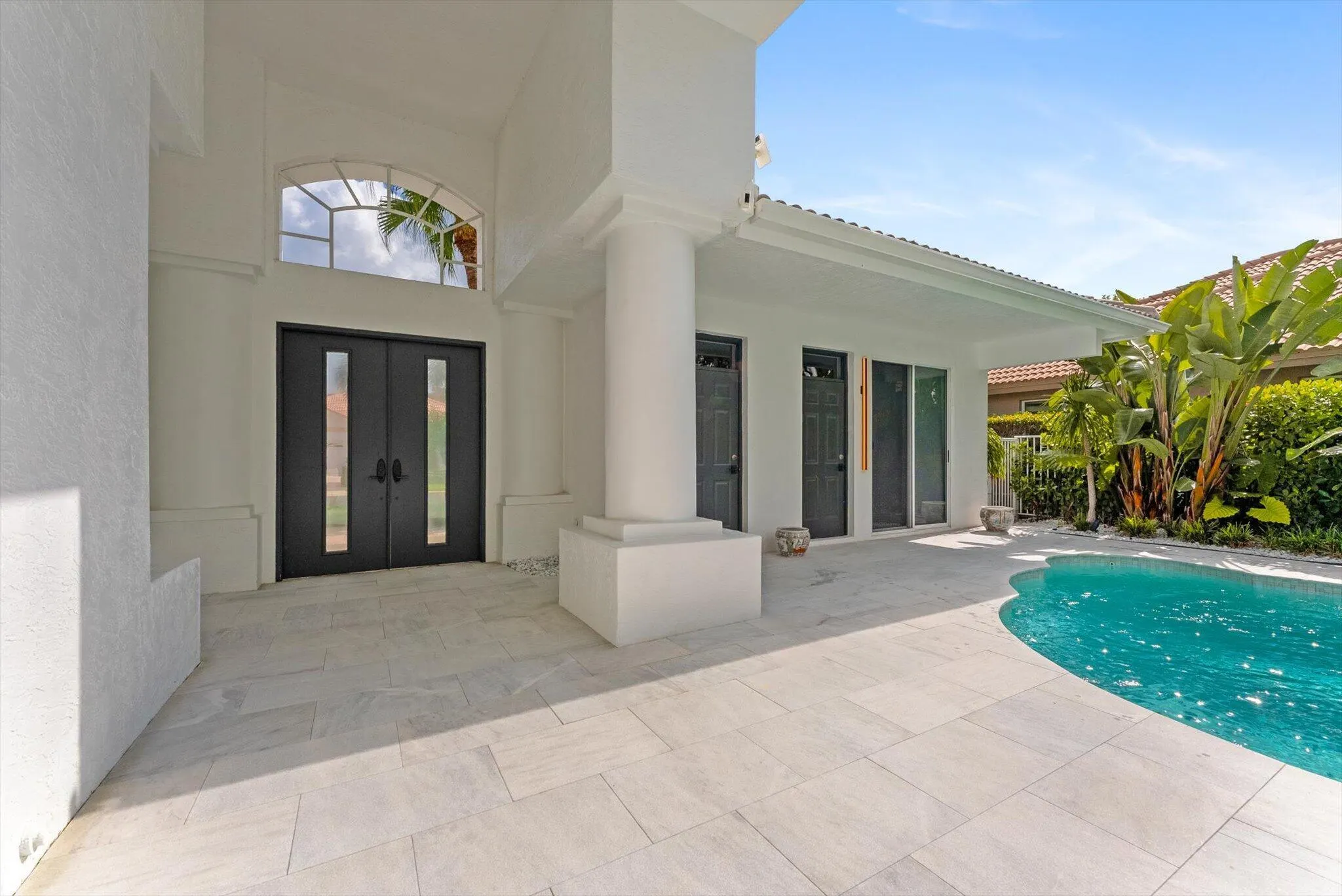 7614 La Corniche Circle