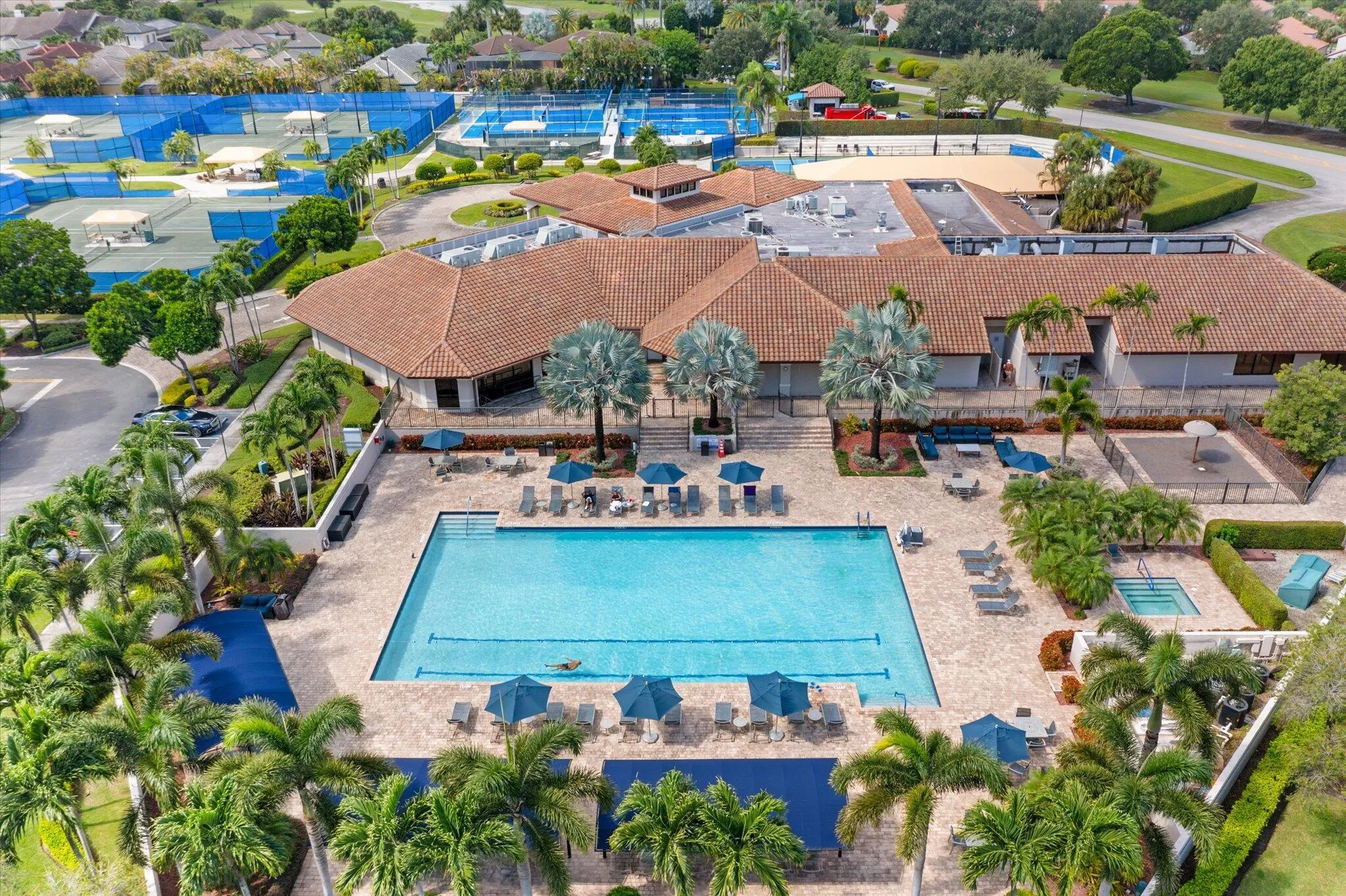 7614 La Corniche Circle