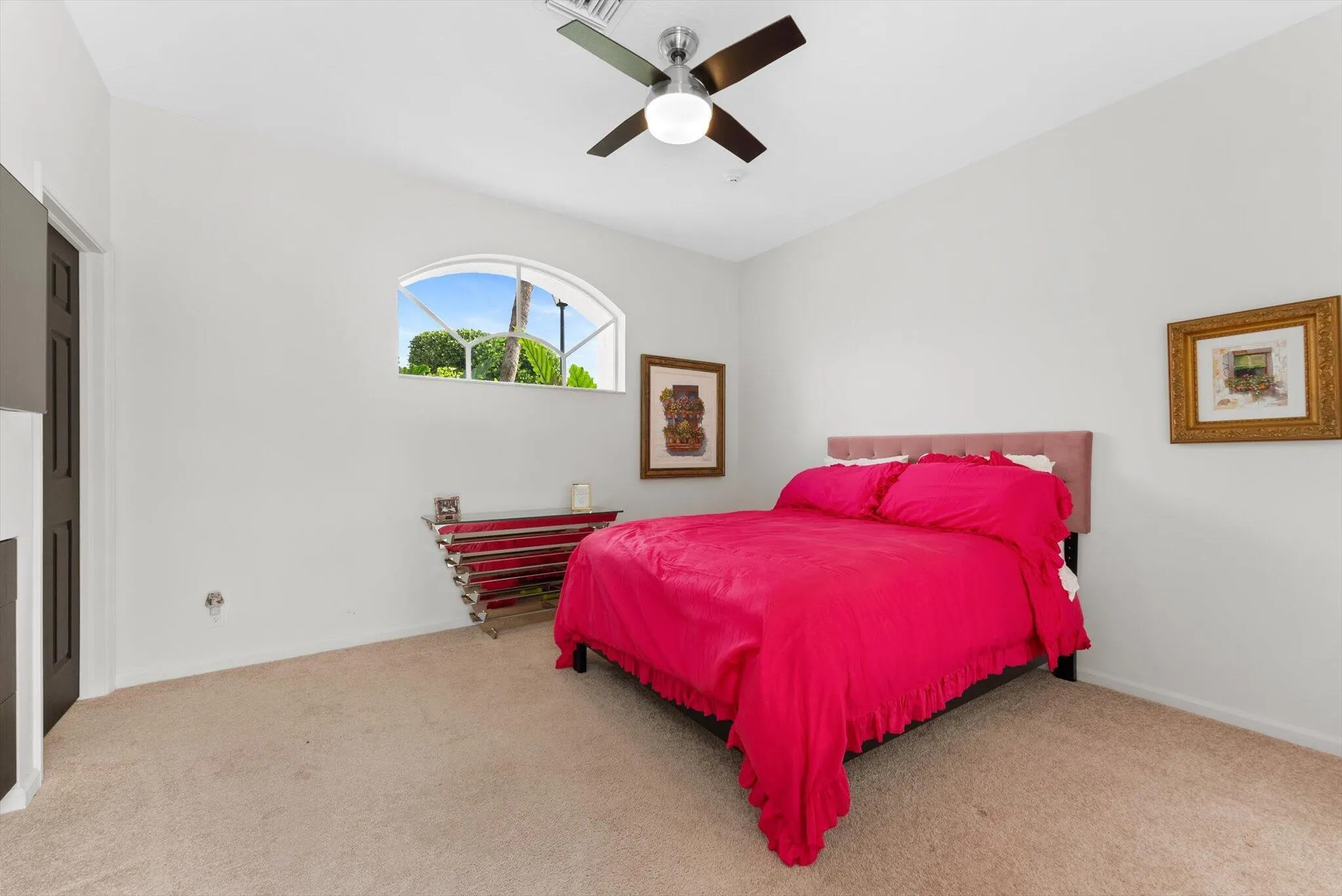 7614 La Corniche Circle