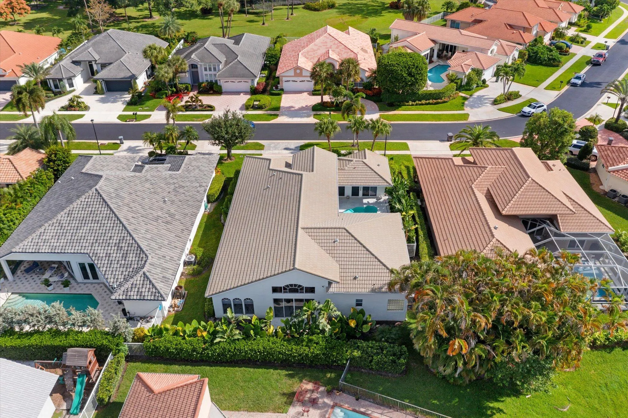 7614 La Corniche Circle