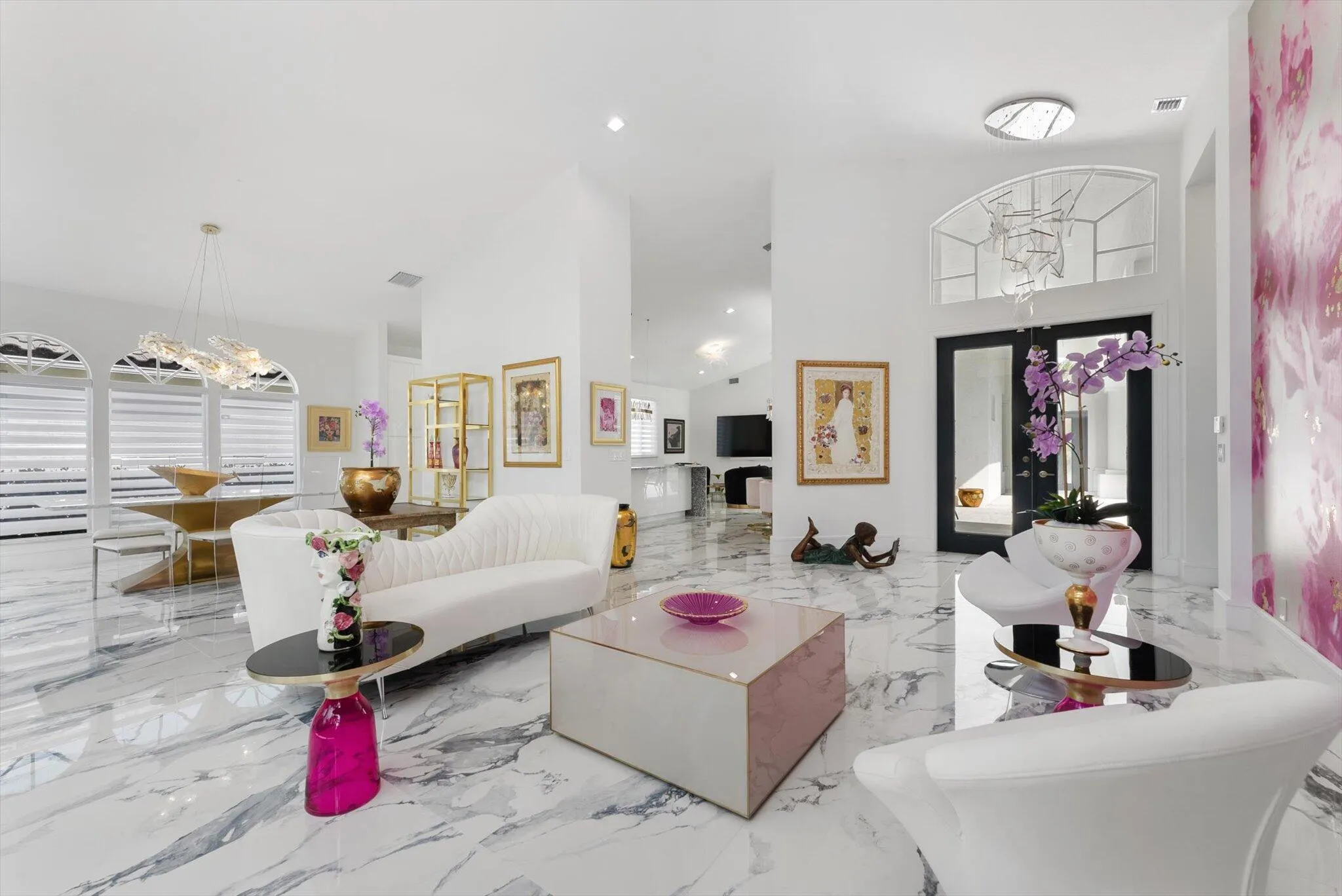 7614 La Corniche Circle