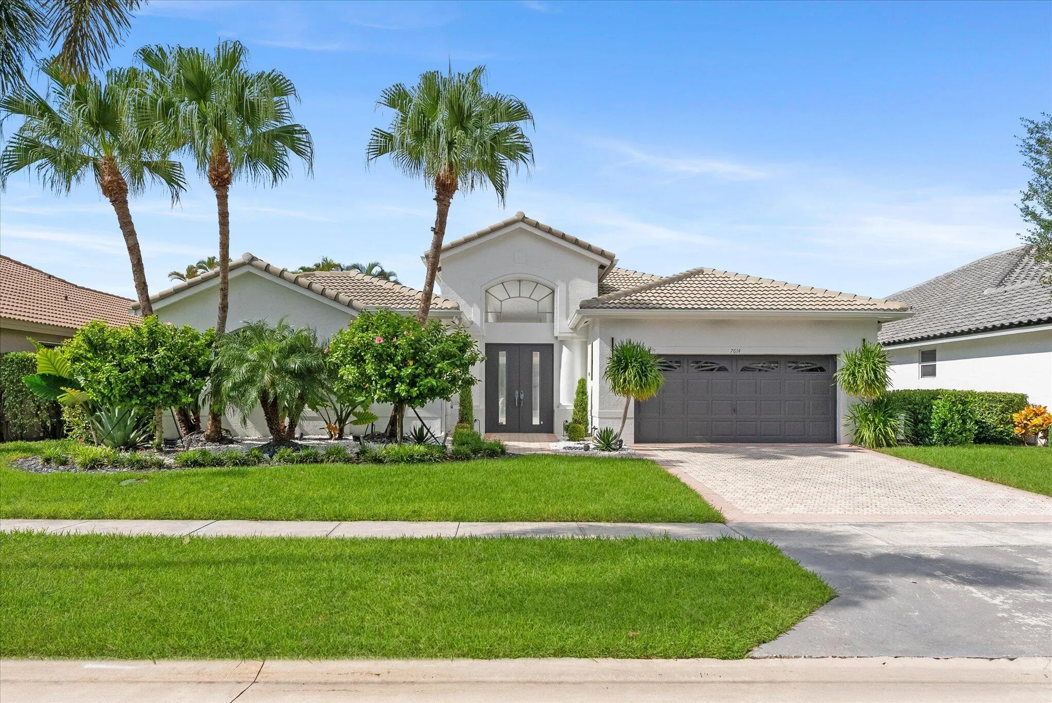 7614 La Corniche Circle